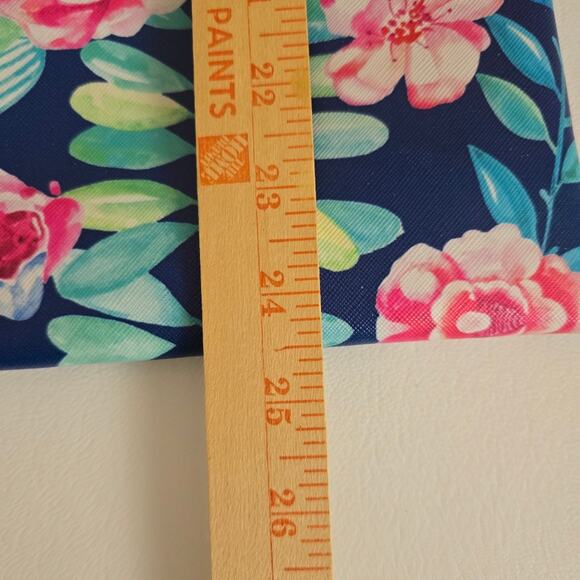 L.I.B. New York Crossbody Blue Floral Wrislet Zip Clouser Purse Tassel Bohemian - Picture 5 of 8